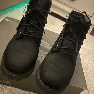 Timberland Black Nubuck Boots with Rugged Sole